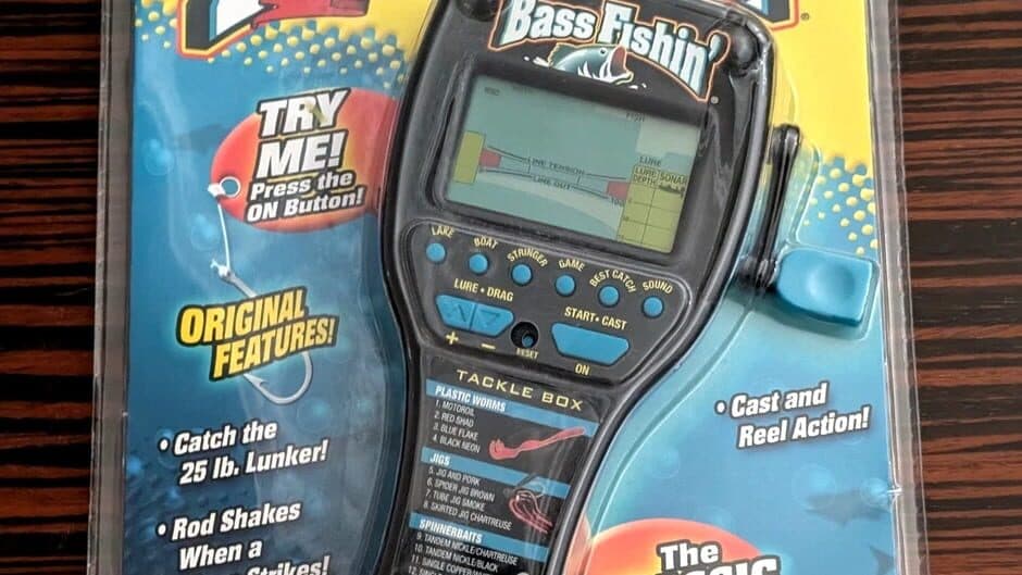 Radica Bass Fishin' screenshot 1