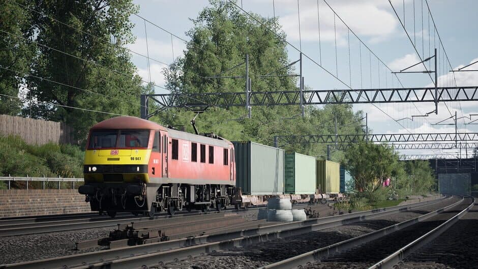 Train Sim World 6: BR Class 90 Electric Freight Loco screenshot 2