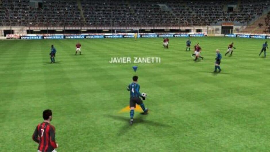 Pro Evolution Soccer 2011 3D screenshot 3